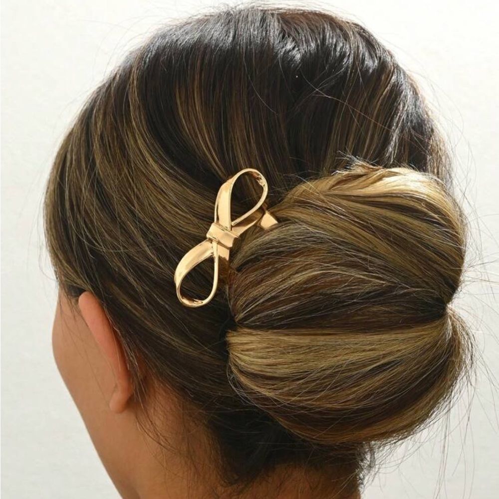 Bow hairpin N769